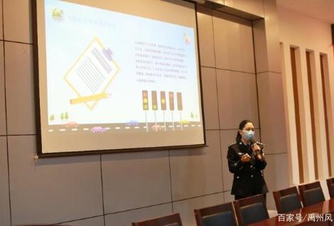 禹州市車管所為全市校車及其駕駛?cè)碎_(kāi)啟綠色通道