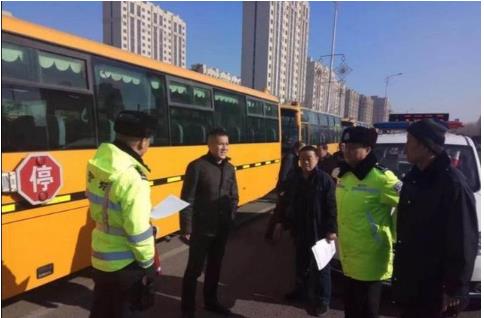 一校一策保安全 吉林省交警全力護(hù)航開學(xué)